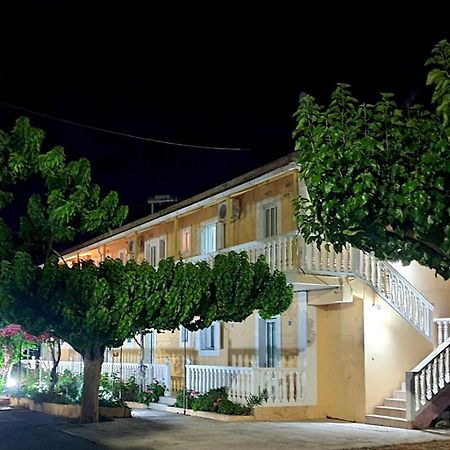 Casa Dyonisia Tsilivi Lejlighedshotel Plános Eksteriør billede