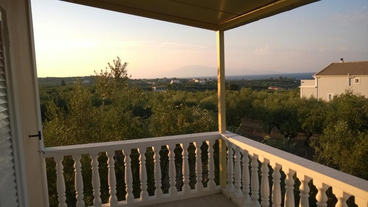 Casa Dyonisia Tsilivi Lejlighedshotel Plános Eksteriør billede