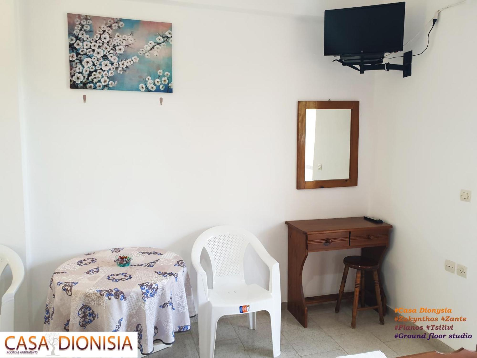 Casa Dyonisia Tsilivi Lejlighedshotel Plános Eksteriør billede