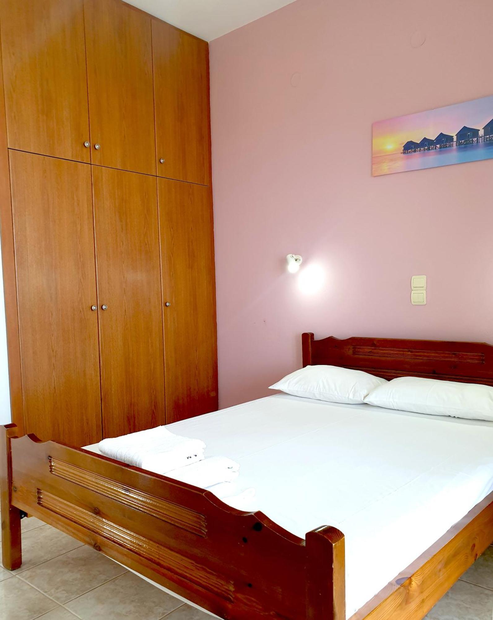 Casa Dyonisia Tsilivi Lejlighedshotel Plános Eksteriør billede